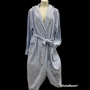 Hooded robe. Waffle texture.